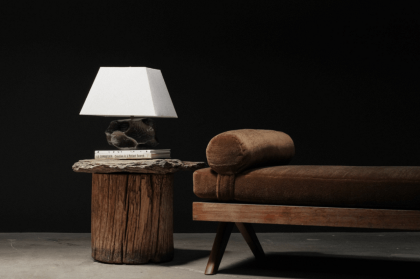 Hand - Crafted Daybed Wooden Upholstered Pierre Jeanneret Daybed With Bolster Daybed - Bone Inlay Furnitures