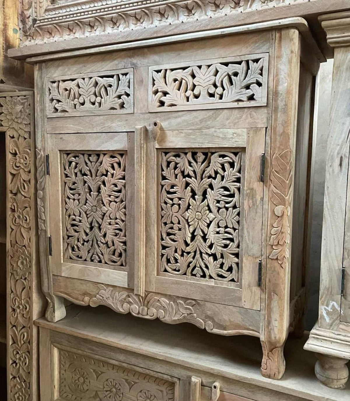 Hand Carved Solid Wooden with Two Doors and Two Drawers Entryway Cabinet