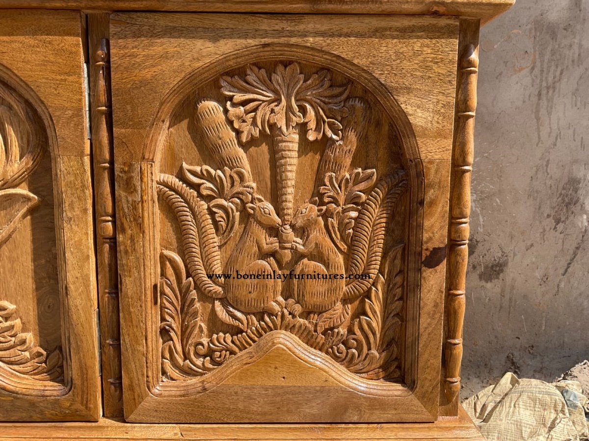 Natural Color Buffet with Indian Art