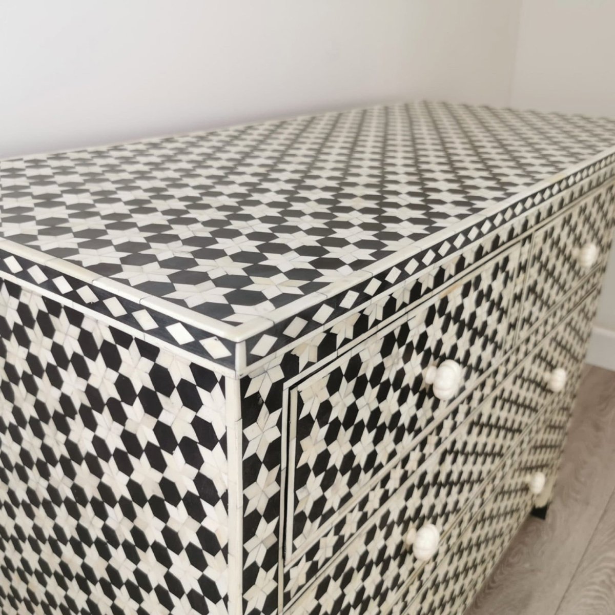 Handmade Bone inlay Star chest of 4 drawers | Bedroom Dresser in Black Color Chest of Drawers - Bone Inlay Furnitures