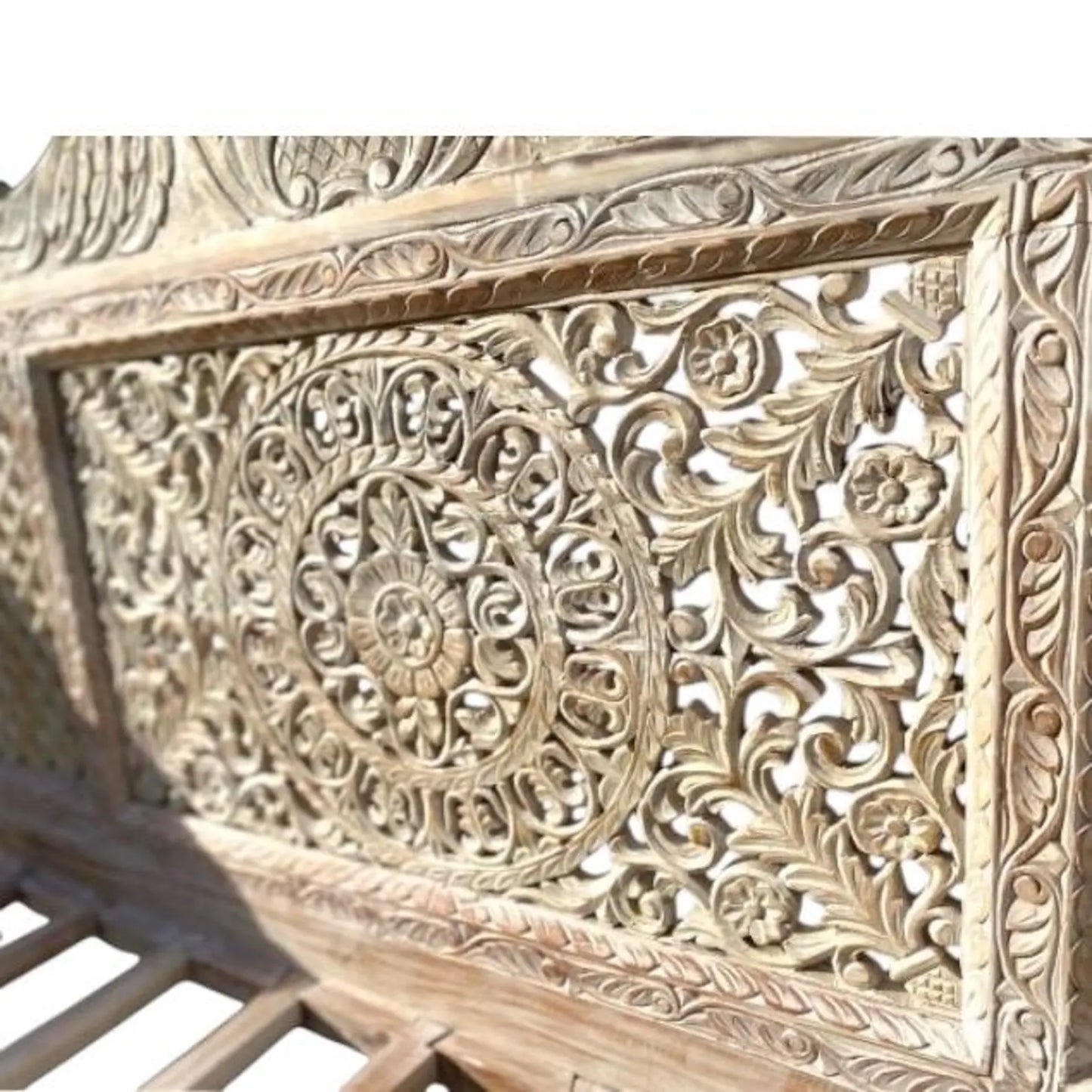 headboard detail