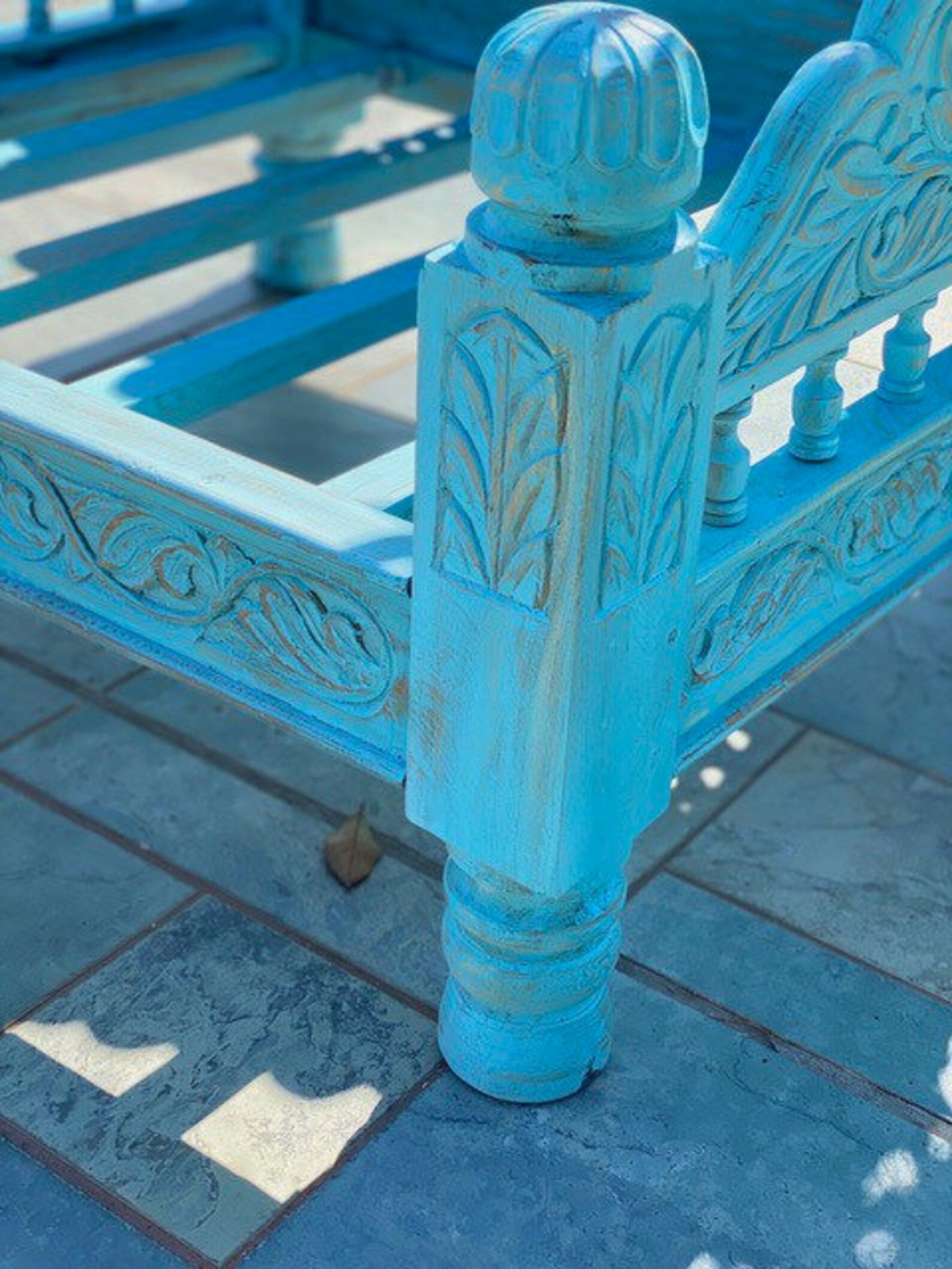 Carved Sofa Chair leg