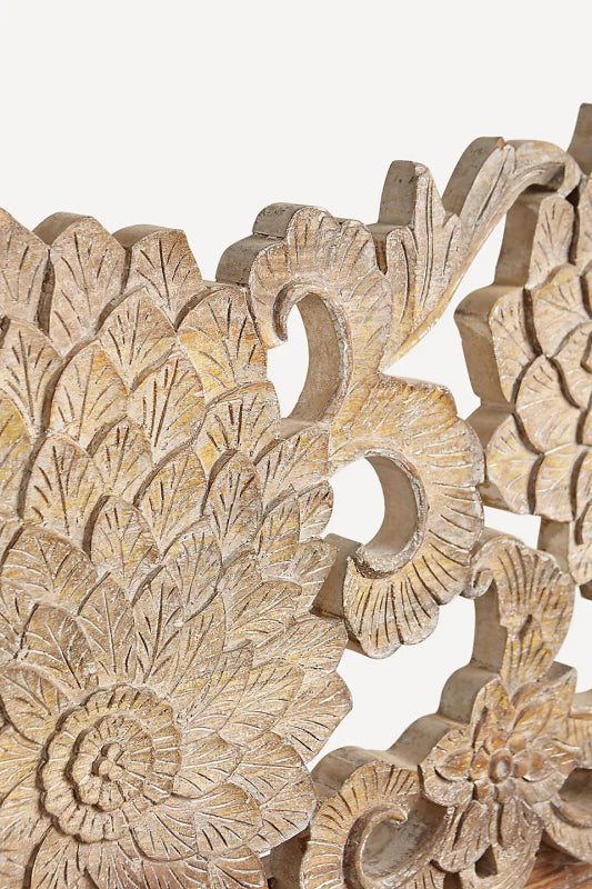Hand Carved lotus 
details