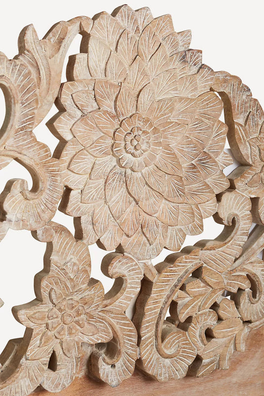 Hand carved lotus Details