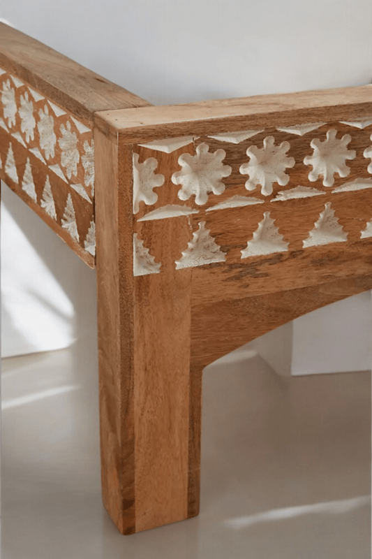 Alabran Hand - Carved Natural Solid Wood Boho Three Piece Bedroom Set Bedroom Set - Bone Inlay Furnitures