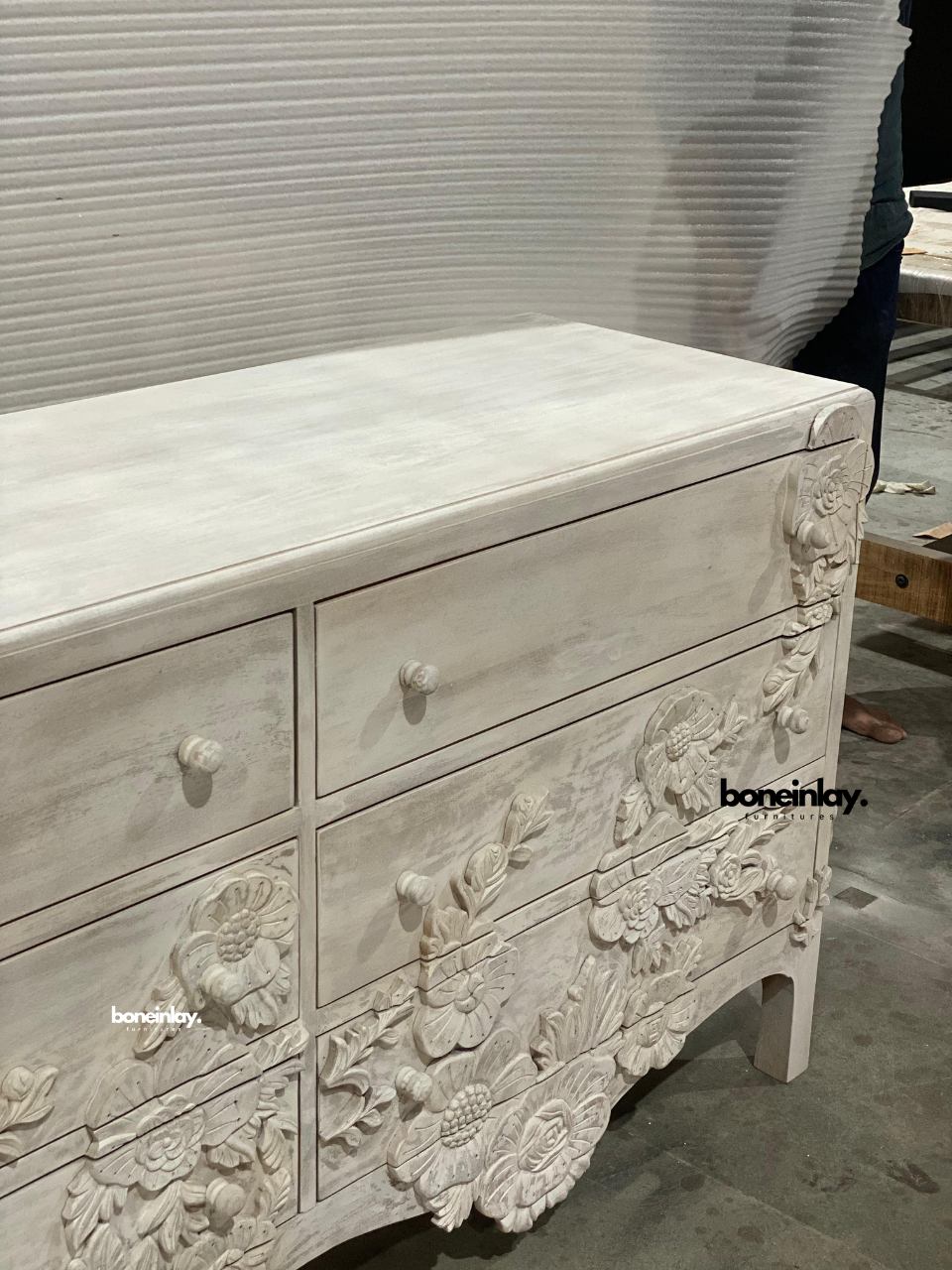 Enchantment six drawers dresser