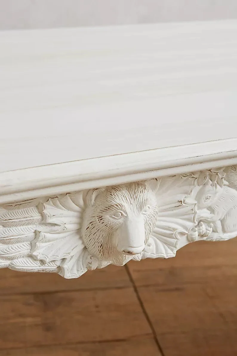 detail carving of bear