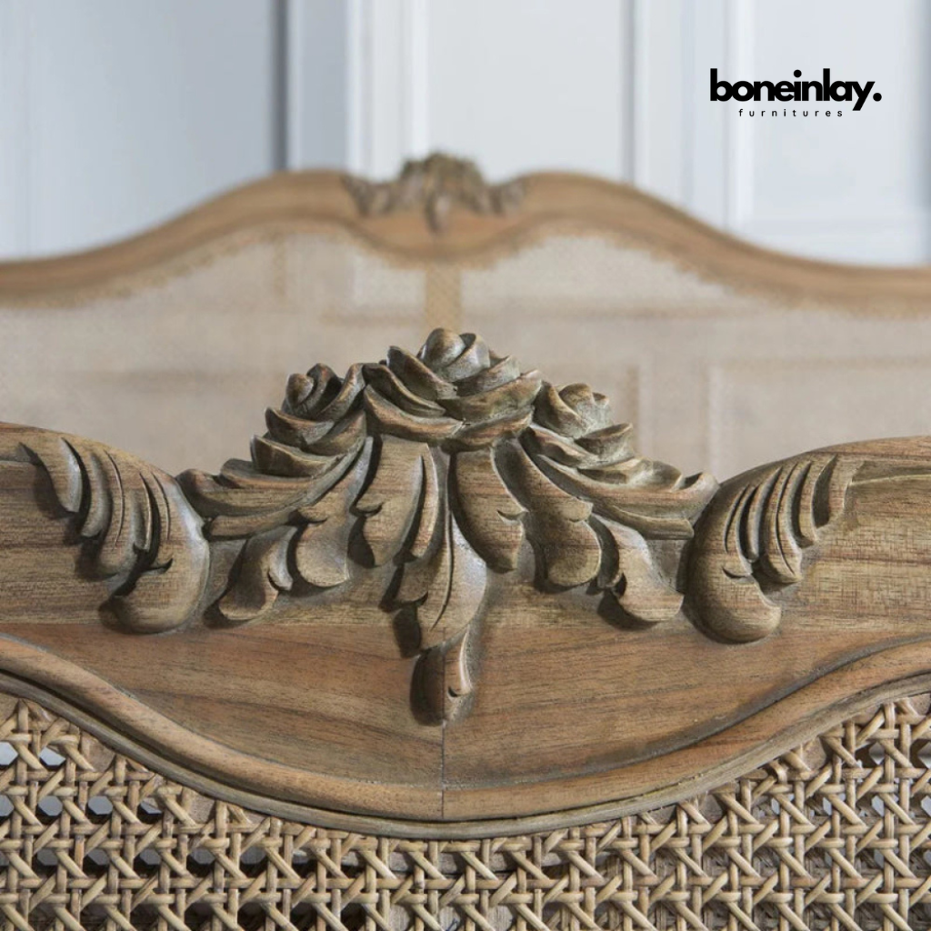footboard carving
