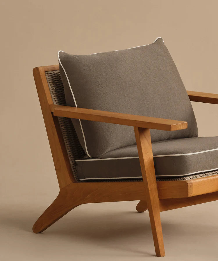modern outdoor furniture