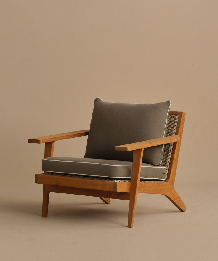 lounge chair