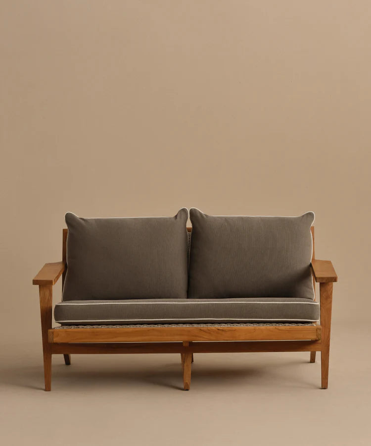 3 seater patio couch & 2 seater loveseat