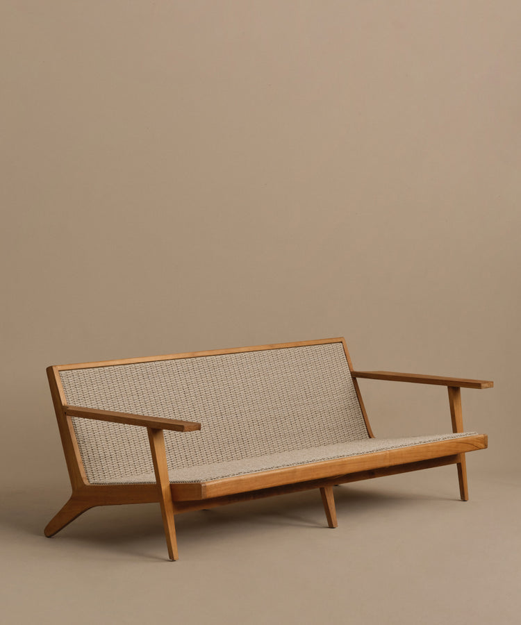 Outdoor Vista Sofa – All-Weather Patio Sofa for Modern Living