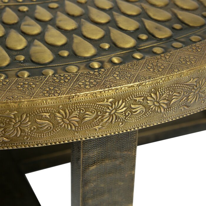 Center table in gold washed